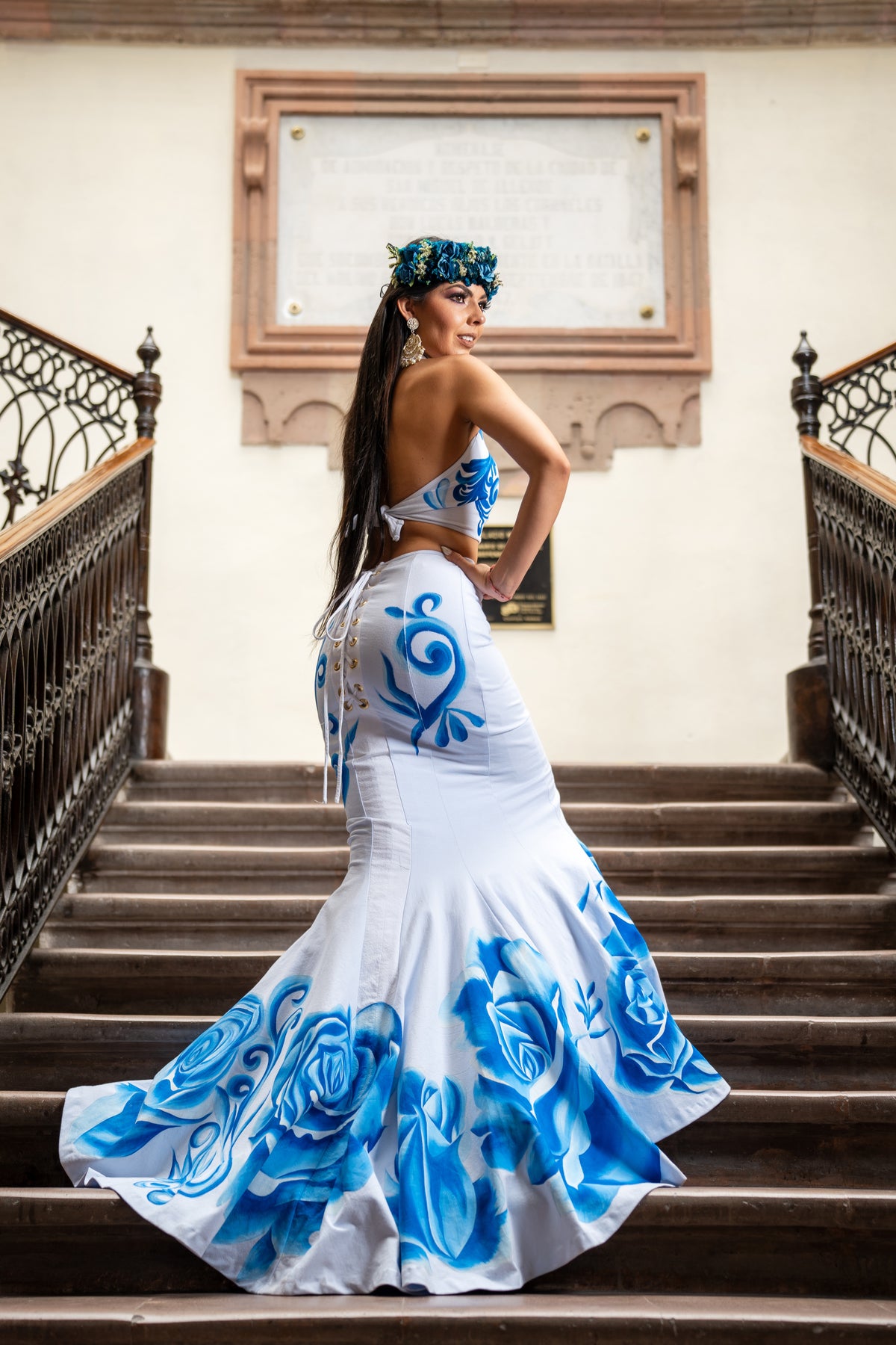 Falda rosas azules
