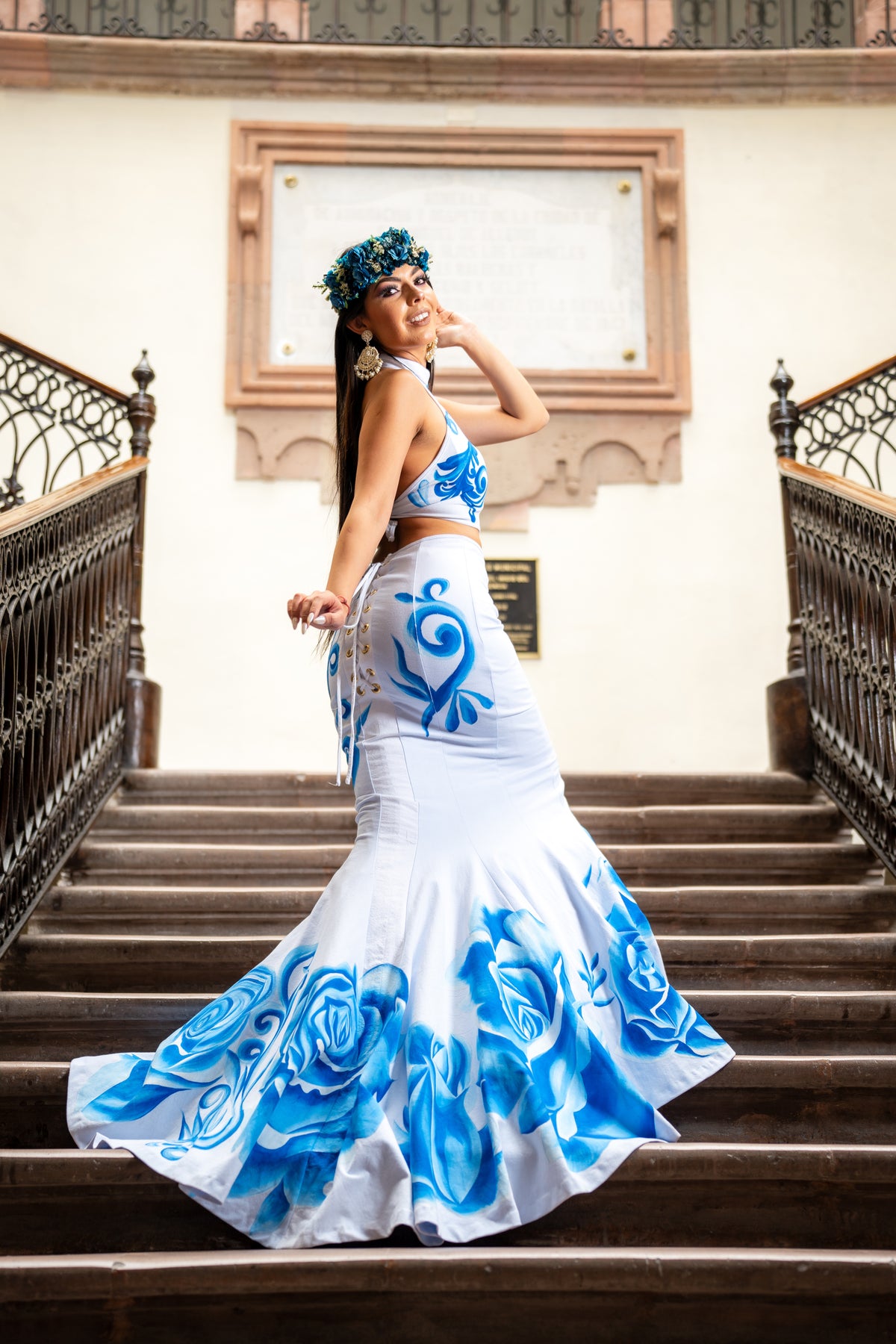 Falda rosas azules