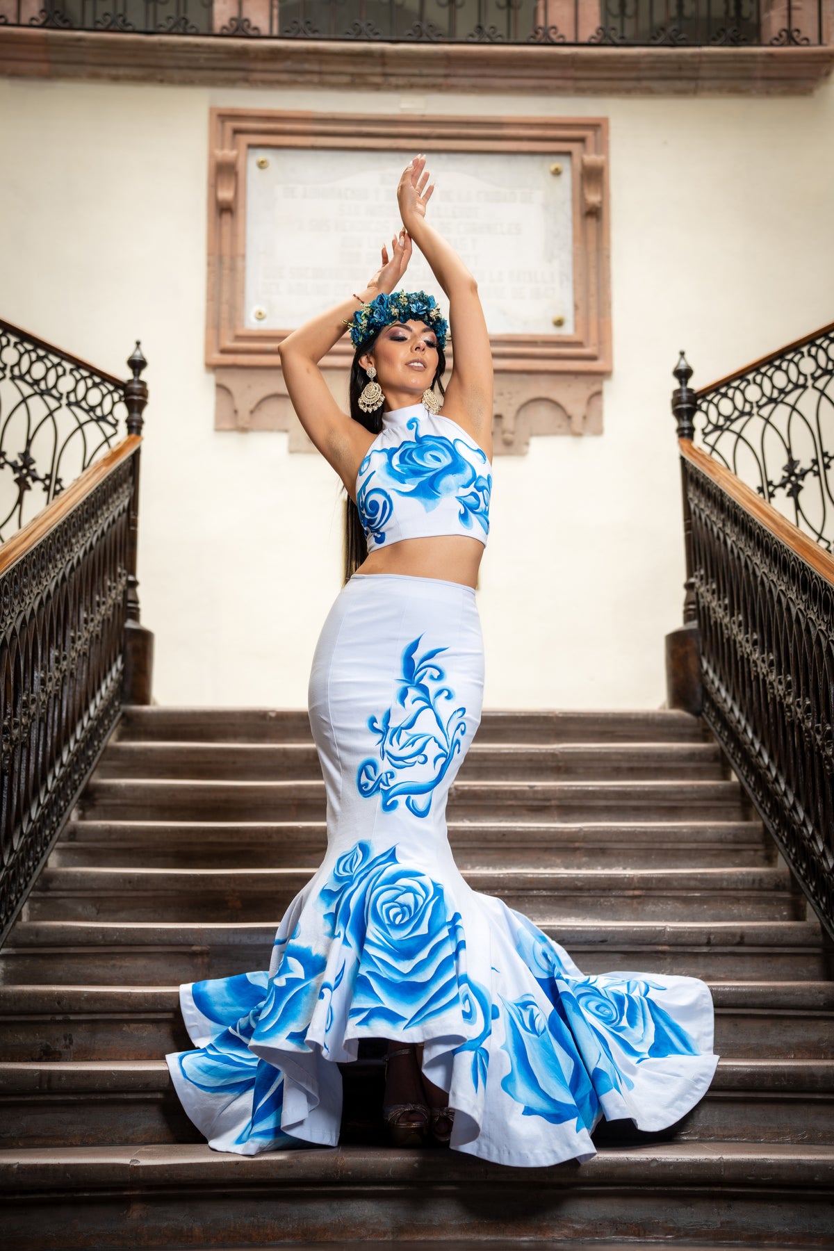 Falda rosas azules
